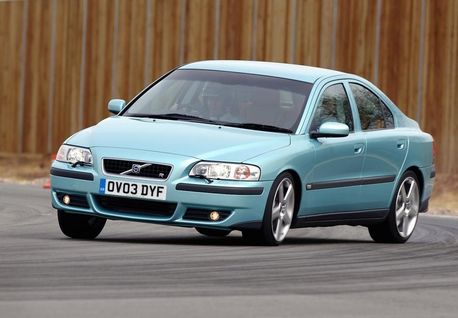  Volvo S60 2003 года  (фото 1 из 2)